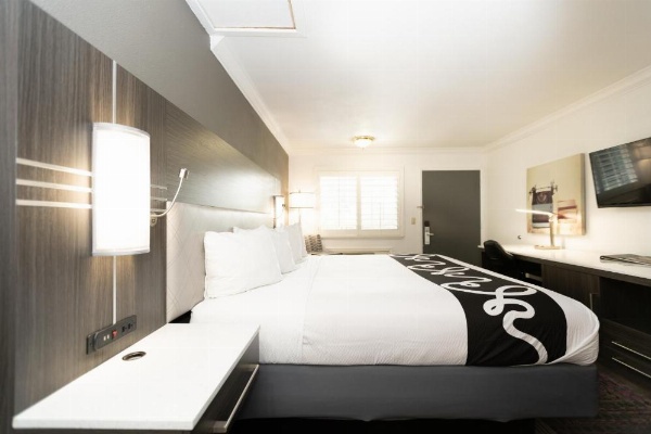 Rodeway Inn San Jose HWY-101 Tully Rd Exit image 16